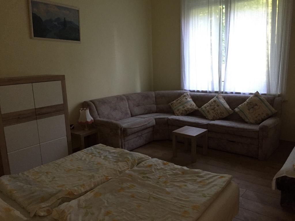 Palma Apartmanhaz Siofok Ngoại thất bức ảnh